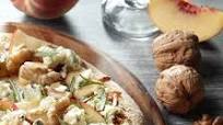 Gorgonzola-Pfirsich-Pizza Gorgonzola-Pfirsich-Pizza