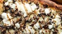 White Pesto Pizza with Mushrooms White Pesto Pizza with Mushrooms