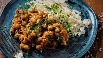 Voňavá cizrnová CHANA MASALA Voňavá cizrnová CHANA MASALA