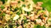 Garlic and Citrus Turkey with Mixed Greens Garlic and Citrus Turkey with Mixed Greens