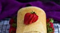 Strawberries and Cream Swiss Roll Strawberries and Cream Swiss Roll