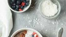 Easy Low Carb Superfood Breakfast Bowl (Vegan) Easy Low Carb Superfood Breakfast Bowl (Vegan)
