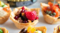 Homemade Phyllo Cups with Hummus (3 ways!) Homemade Phyllo Cups with Hummus (3 ways!)