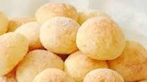 Brazilian Cheese Bread (Pao de Queijo) Brazilian Cheese Bread (Pao de Queijo)