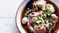 Boat noodles (kuay tiew rua) Boat noodles (kuay tiew rua)