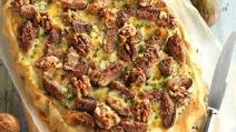 Spanish Coca with Roquefort Cheese, Figs and Walnuts Spanish Coca with Roquefort Cheese, Figs and Walnuts