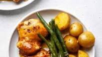 Honey Garlic Slow Cooker Chicken and Potatoes with Green Beans Honey Garlic Slow Cooker Chicken and Potatoes with Green Beans