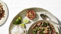 Spicy Larb with Cabbage Cups Spicy Larb with Cabbage Cups