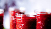 Strawberry Rhubarb Jam {No Pectin} Strawberry Rhubarb Jam {No Pectin}
