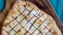 Nutella and Marshmallow Pizza Nutella and Marshmallow Pizza