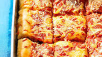 Pepperoni-Sausage Stuffed Pizza Pepperoni-Sausage Stuffed Pizza