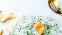 Easy Spinach Dip (10 minutes!) Easy Spinach Dip (10 minutes!)
