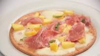 Pineapple & Prosciutto Pizza Pineapple & Prosciutto Pizza