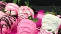 Valentine's Day Chocolate Dipped Strawberries Valentine's Day Chocolate Dipped Strawberries