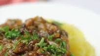 Pork Chops with Caramelized Onions, Capers, and White Wine Pork Chops with Caramelized Onions, Capers, and White Wine