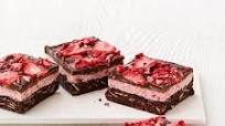 Chocolate-Covered Strawberry Bars Chocolate-Covered Strawberry Bars