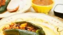 Chiles Rellenos de Picadillo Chiles Rellenos de Picadillo