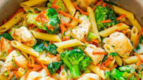 15-Minute Cheesy Chicken Pasta and Vegetables 15-Minute Cheesy Chicken Pasta and Vegetables