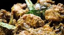 How to make Indian chicken chukka curry(dry spicy chicken). How to make Indian chicken chukka curry(dry spicy chicken).