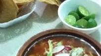 Pozole rojo de pierna doña cholita lozano Pozole rojo de pierna doña cholita lozano