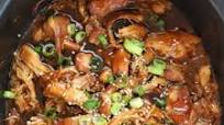 Honey Garlic Chicken (Slow Cooker) Honey Garlic Chicken (Slow Cooker)