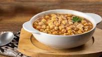 Garbanzos con callo y vegetales Garbanzos con callo y vegetales