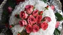 Christmas Rose Bundt Cake Christmas Rose Bundt Cake