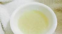 Agua de arroz para los bebés Agua de arroz para los bebés