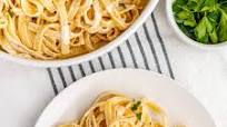 Fettuccine Alfredo with Cream Cheese Fettuccine Alfredo with Cream Cheese