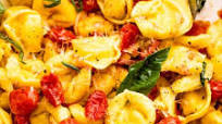Cheese Tortellini with Roasted Tomatoes Cheese Tortellini with Roasted Tomatoes