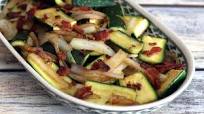 Skillet Yellow Squash or Zucchini With Onions and Bacon Skillet Yellow Squash or Zucchini With Onions and Bacon