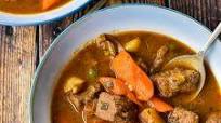 Instant Pot / Slow Cooker Beef Stew (Low FODMAP, Whole30, Paleo Option) Instant Pot / Slow Cooker Beef Stew (Low FODMAP, Whole30, Paleo Option)