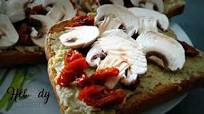 Tartine ou bruschetta végétarienne (artichauts, champignons, tomates séchées) - Elodie cuisine pour vous partager sa passion... Tartine ou bruschetta végétarienne (artichauts, champignons, tomates séchées) - Elodie cuisine pour vous partager sa passion...