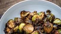 Crispy Air Fryer Roasted Brussels Sprouts with Balsamic Crispy Air Fryer Roasted Brussels Sprouts with Balsamic