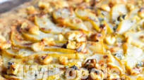 नाशपाती और गोर्गोन्जोला पनीर पिज्जा (Pear and Gorgonzola Cheese Pizza) Recipe In Hindi – 8 Service नाशपाती और गोर्गोन्जोला पनीर पिज्जा (Pear and Gorgonzola Cheese Pizza) Recipe In Hindi – 8 Service
