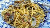 Linguine pasta alle vongole (linguine with clams) Linguine pasta alle vongole (linguine with clams)