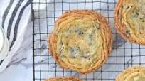 Giant Crinkled Chocolate Chip Cookies Giant Crinkled Chocolate Chip Cookies