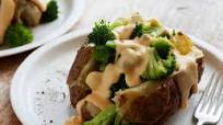 Instant Pot Baked Potatoes with Broccoli and Cheddar Instant Pot Baked Potatoes with Broccoli and Cheddar