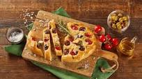 Oliven-Tomaten-Focaccia Oliven-Tomaten-Focaccia