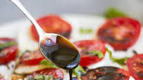 Caprese Salad with Balsamic Glaze Caprese Salad with Balsamic Glaze