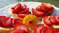 Strawberry Bruschetta Strawberry Bruschetta