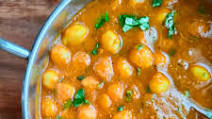 Authentic Chana Masala Recipe (South Indian Chickpea Curry) Authentic Chana Masala Recipe (South Indian Chickpea Curry)