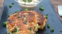 How To Make Salmon Cakes How To Make Salmon Cakes