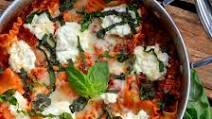 Three-Cheese Skillet Lasagna with Ground Beef, Tomato Sauce & Basil Three-Cheese Skillet Lasagna with Ground Beef, Tomato Sauce & Basil