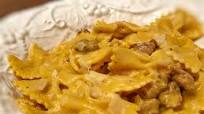 Pasta with Italian Sausage and Pumpkin Sauce Pasta with Italian Sausage and Pumpkin Sauce