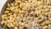 Creamy Cavatappi Cacio e Pepe Creamy Cavatappi Cacio e Pepe