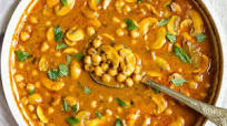 Easy Chickpea Mushroom Curry Easy Chickpea Mushroom Curry