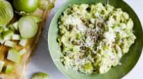Guacamole Verde With Toasted Pumpkin Seeds and Cheese Guacamole Verde With Toasted Pumpkin Seeds and Cheese