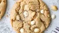 White Chocolate Macadamia Cookies White Chocolate Macadamia Cookies
