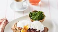 BREAKFAST BRUSCHETTA WITH POACHED EGG, SALAMI AND SUNDRIED TOMATO PESTO | Barilla BREAKFAST BRUSCHETTA WITH POACHED EGG, SALAMI AND SUNDRIED TOMATO PESTO | Barilla